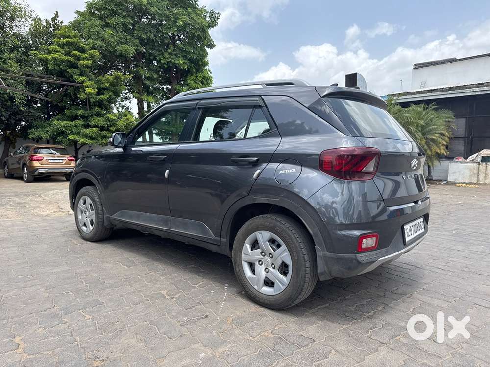Hyundai Venue Mt 2021
