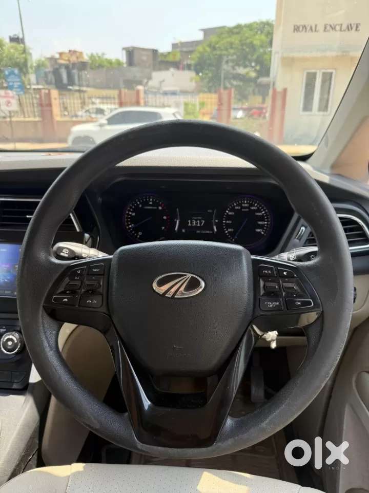 Mahindra Marazzo M8, 2019, Diesel