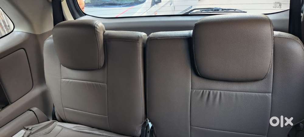 Toyota Innova 2.5v Diesel 2015  8 Seater  Excellent Condition