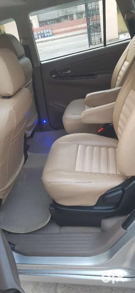 Toyota Innova 2016 Diesel 130000 Km Driven