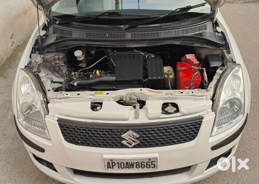Maruti Suzuki Swift Vxi + Manual, 2011, Petrol