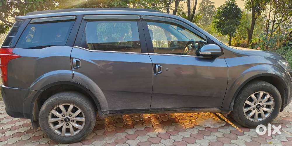 Xuv 500 W10