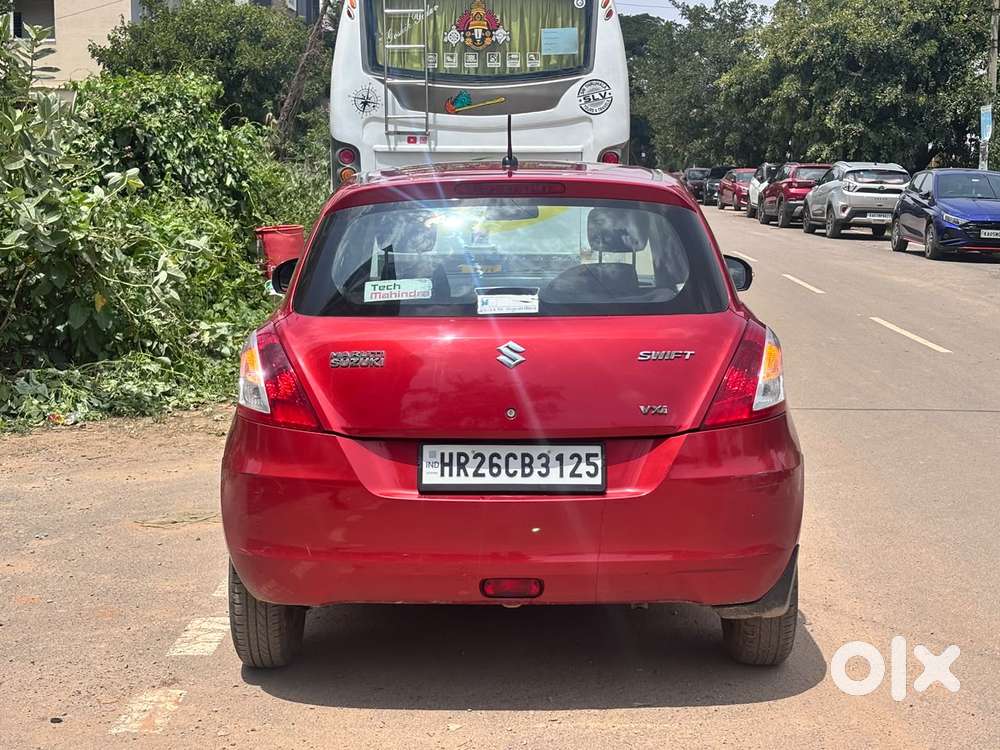 Maruti Suzuki Swift Vxi + Manual, 2013, Petrol