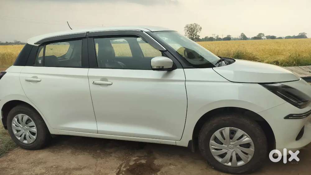 Maruti Suzuki Swift Vxi 2025