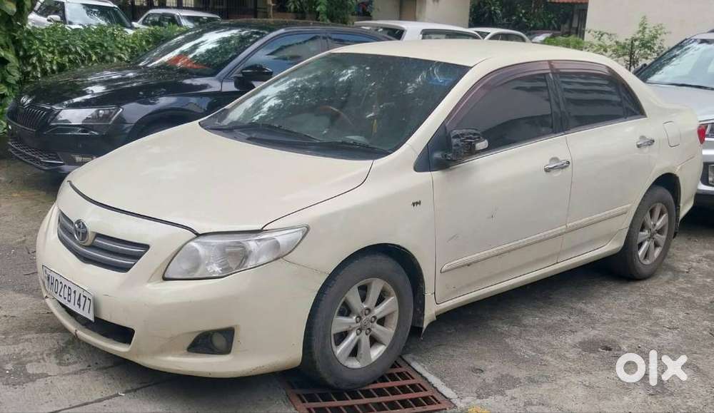 Toyota Corolla Altis 2011