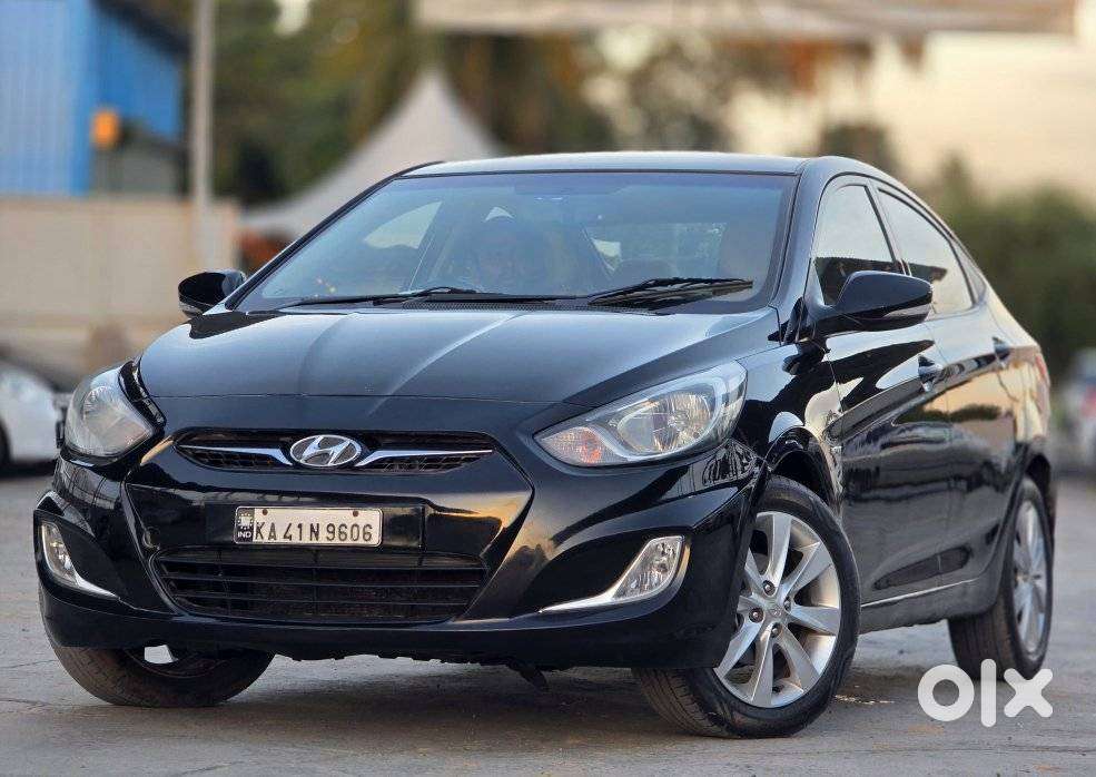 Hyundai Fluidic Verna 1.6 Vtvt Sx, 2011, Petrol