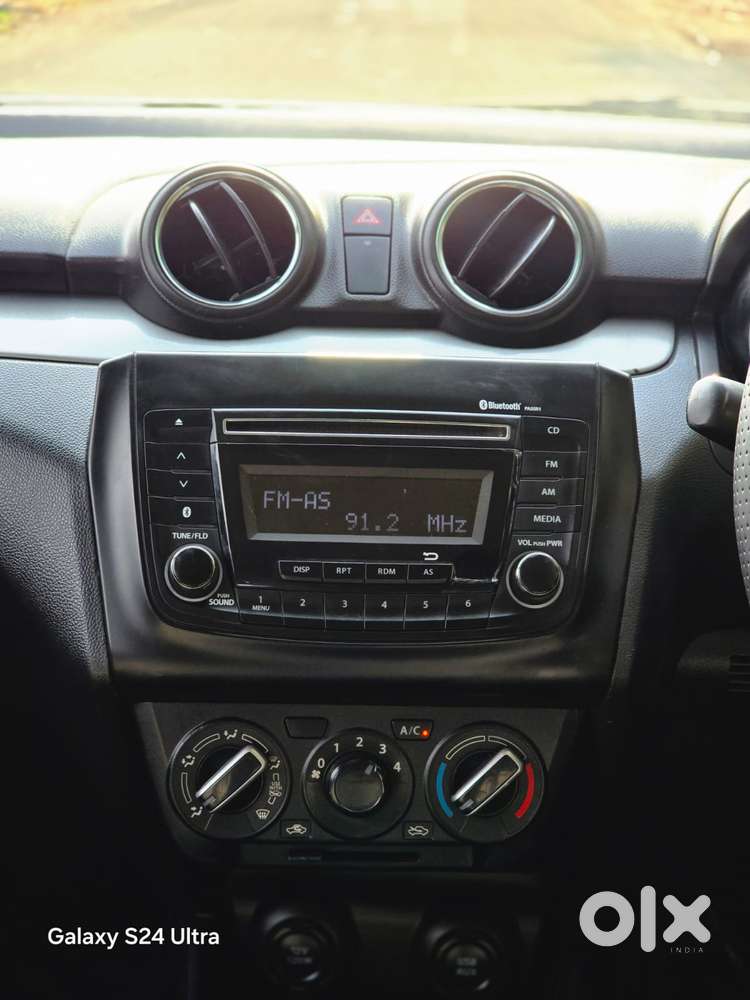 Maruti Suzuki Swift Vxi + Manual, 2019, Petrol