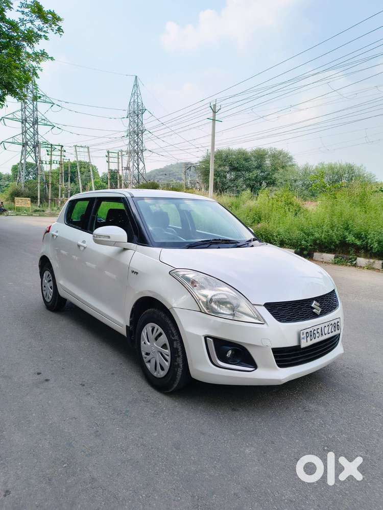 Maruti Suzuki Swift Vxi Optional, 2015, Petrol