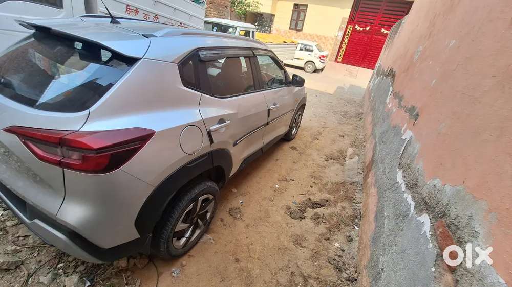 Nissan Magnite 2021 Petrol 68000 Km Driven