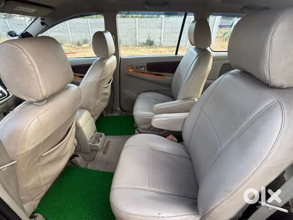 Toyota Innova Diesel 2011