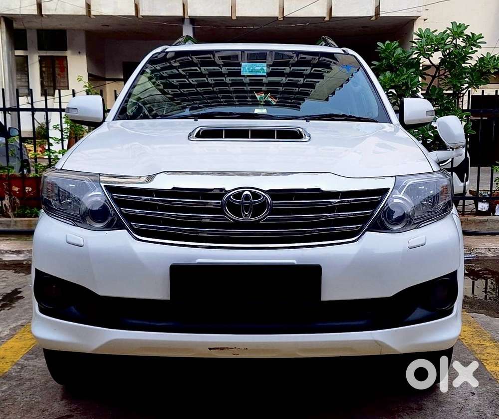 Toyota Fortuner 4x2 At, 2013, Diesel