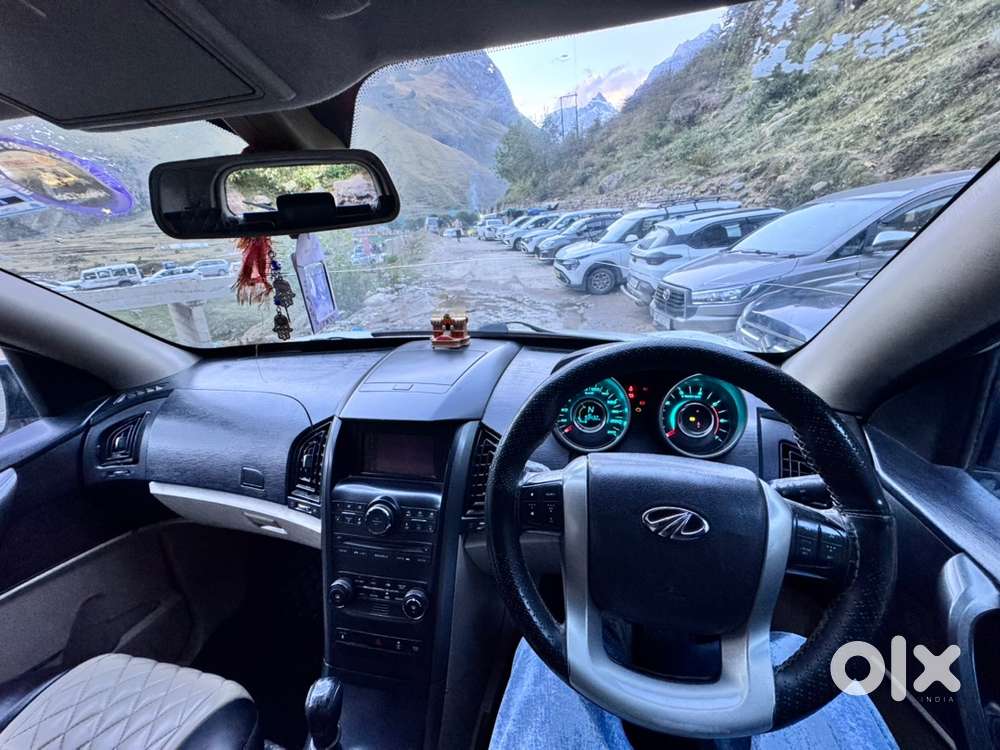 Mahindra Xuv500 2015 November Diesel Well Maintained