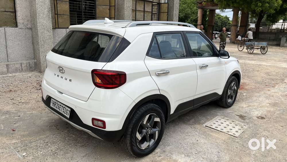 Hyundai Venue S Plus Mt 1.2 Kappa, 2022, Petrol