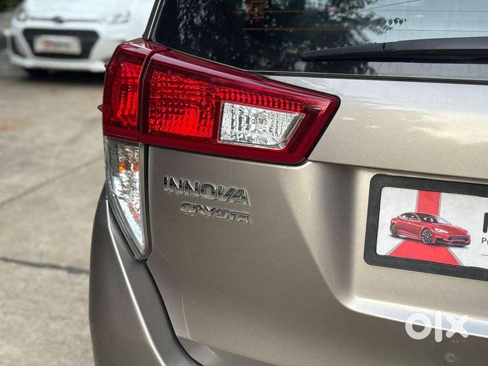 Toyota Innova Crysta 2.4 G Mt 8s, 2017, Diesel