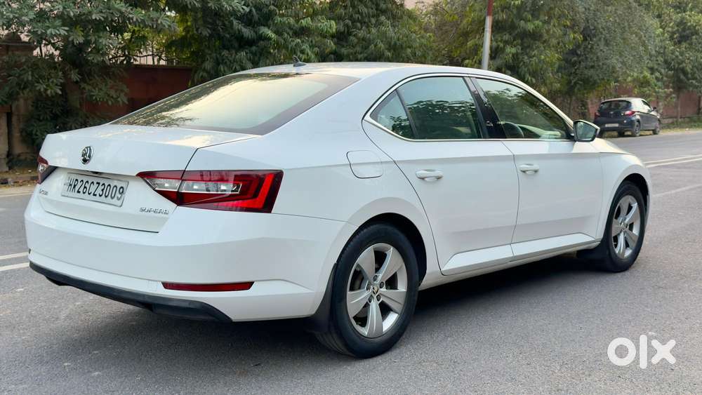 Skoda Superb Style 1.8 Tsi At, 2016, Petrol