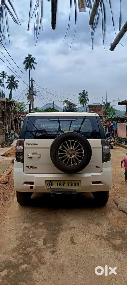Mahindra Tuv 300 2019