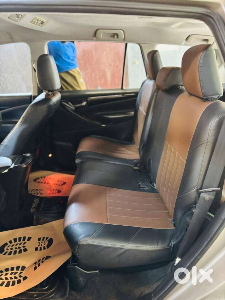 Toyota Innova Crysta 2.4 G Mt, 2016, Diesel