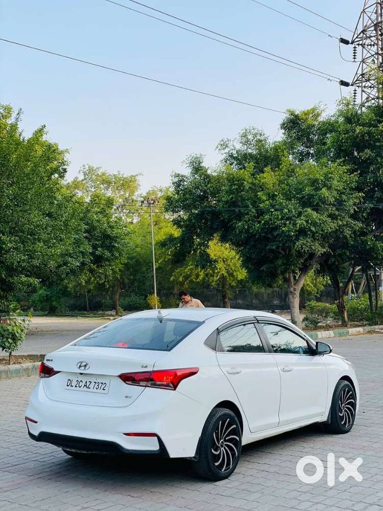 Hyundai Verna 1.5 Sx Petrol Mt, 2019, Petrol
