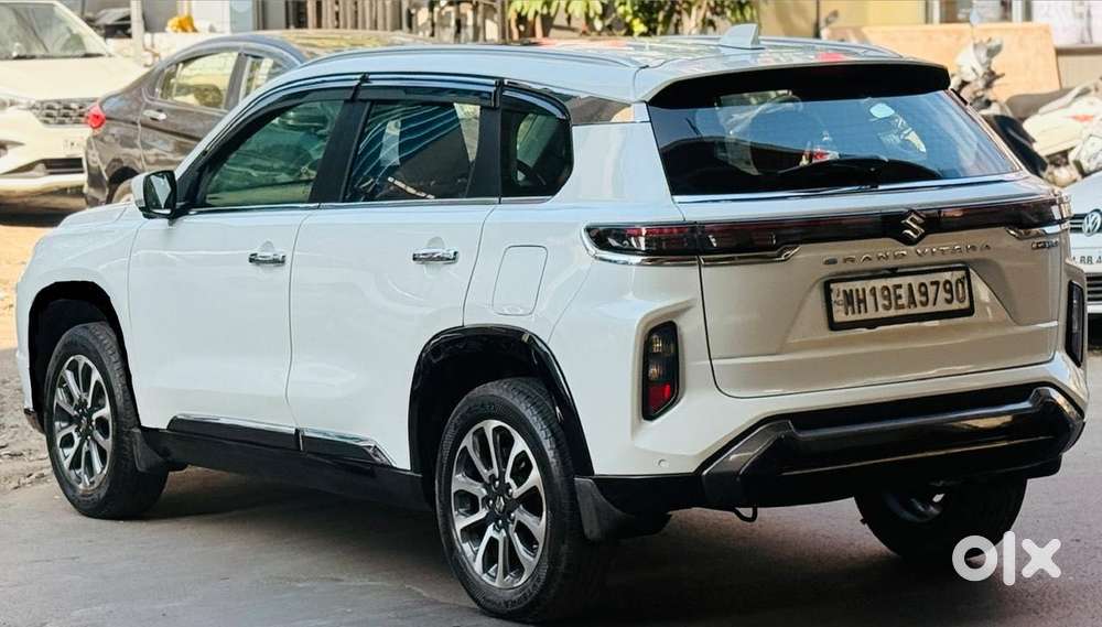 Maruti Suzuki Grand Vitara 1.5 Alpha Smart Hybrid At, 2023, Petrol