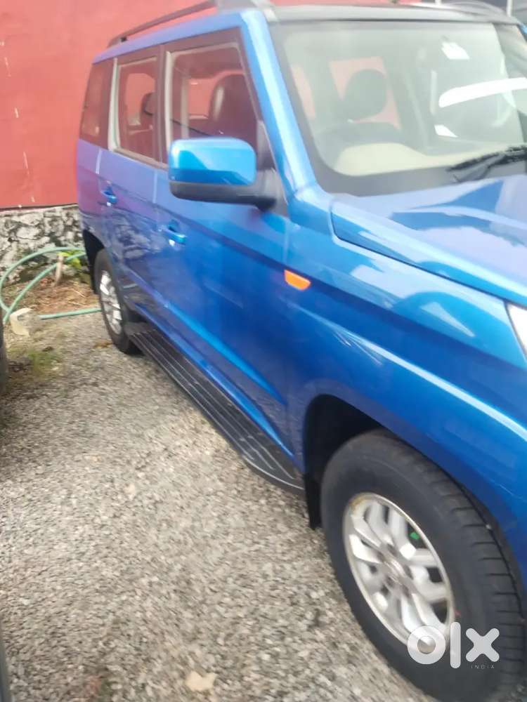 Mahindra Tuv 300 2018