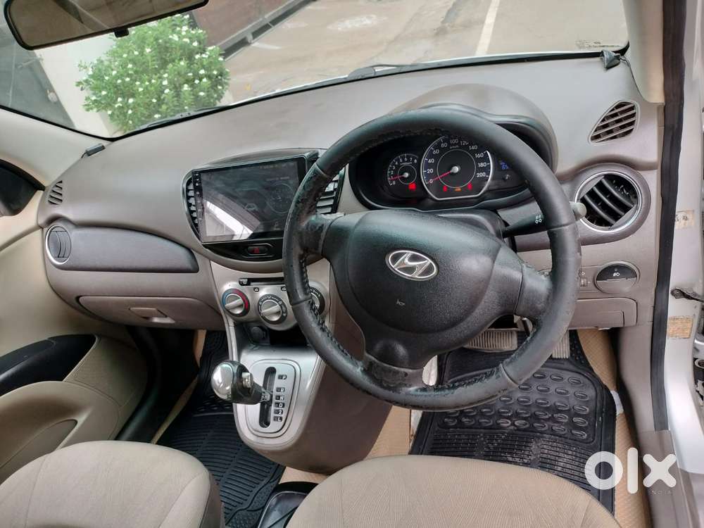 Hyundai I10 Sportz At, 2013, Petrol