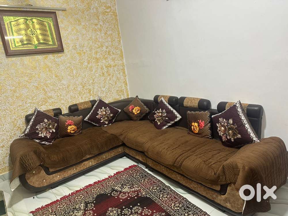 Corner sofa for sale