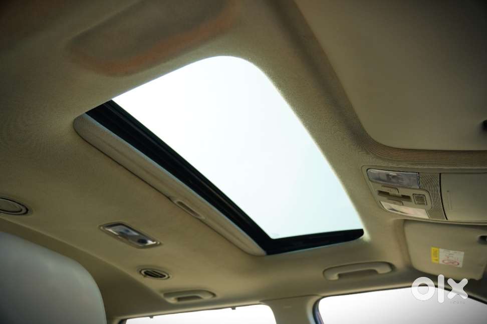 Kia Carens 1.5 Luxury Plus Turbo Dct 7 Str, 2023, Petrol