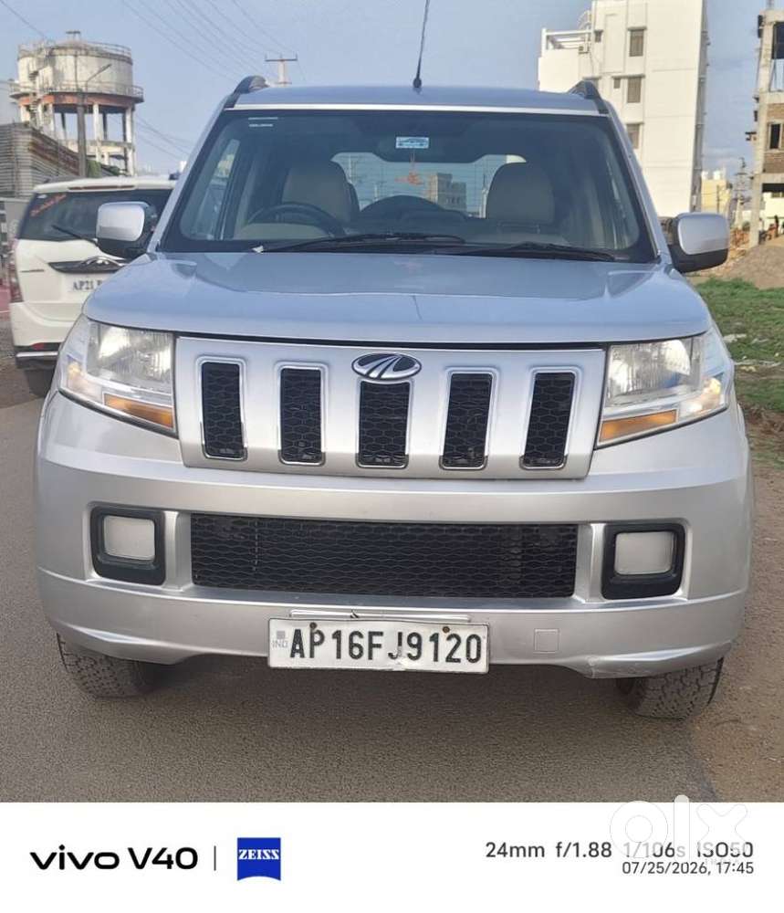 Mahindra Tuv 300 T6 Plus, 2018, Diesel