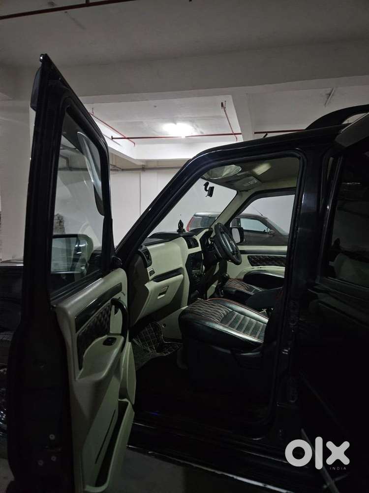 Mahindra Diesel Car 2022 Convert. S11 Classic