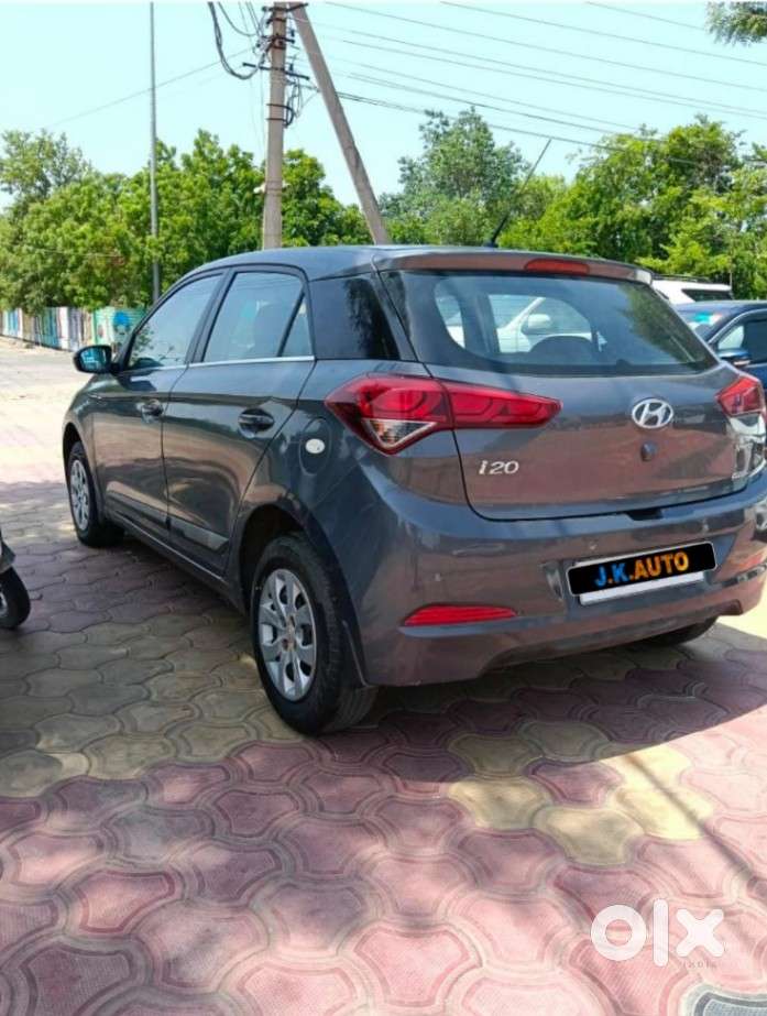 Hyundai I20 Petrol Spotz, 2017, Petrol