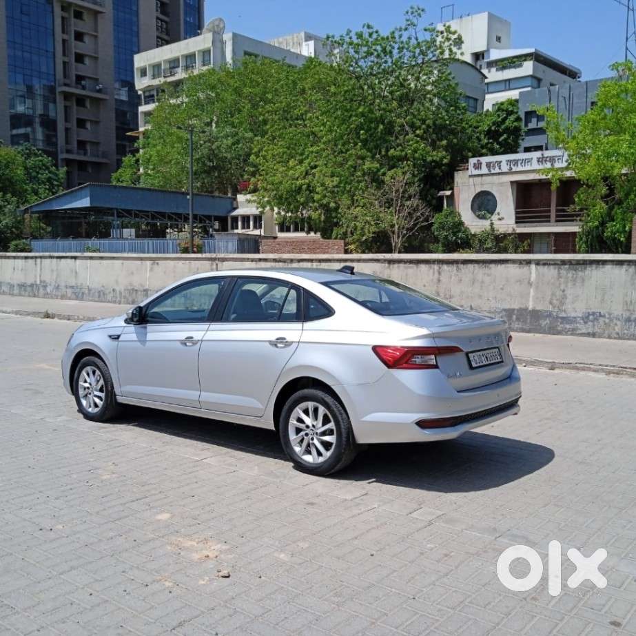 Skoda Slavia Ambition 1.0l Tsi At, 2022, Petrol