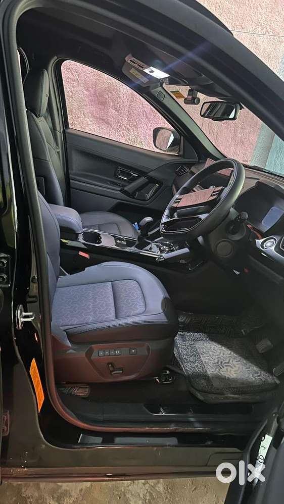 Tata Safari 2025 Diesel 6500 Km Driven