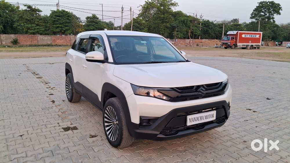 Maruti Suzuki Brezza 1.5 Lxi Smart Hybrid, 2023, Petrol