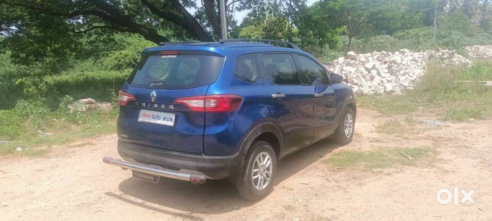 Renault Triber Rxt, 2022, Petrol