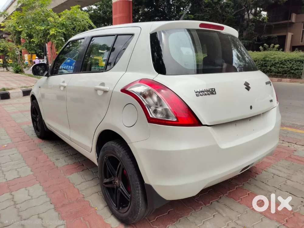 Maruti Suzuki Swift VXI, 2013, Petrol