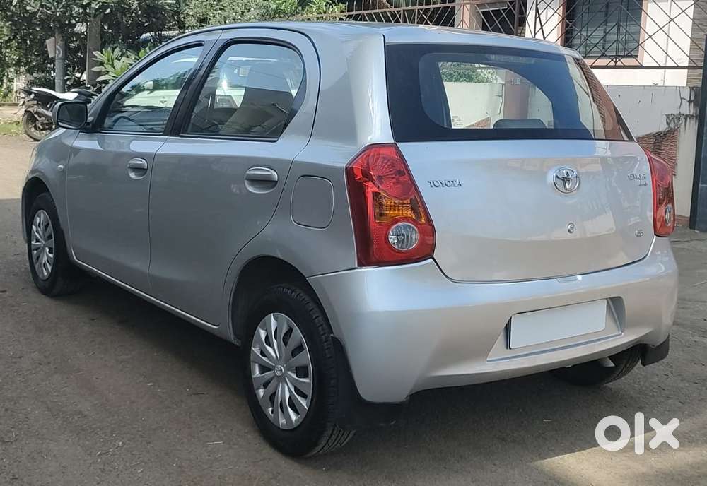 Toyota Etios Liva G, 2011, Petrol