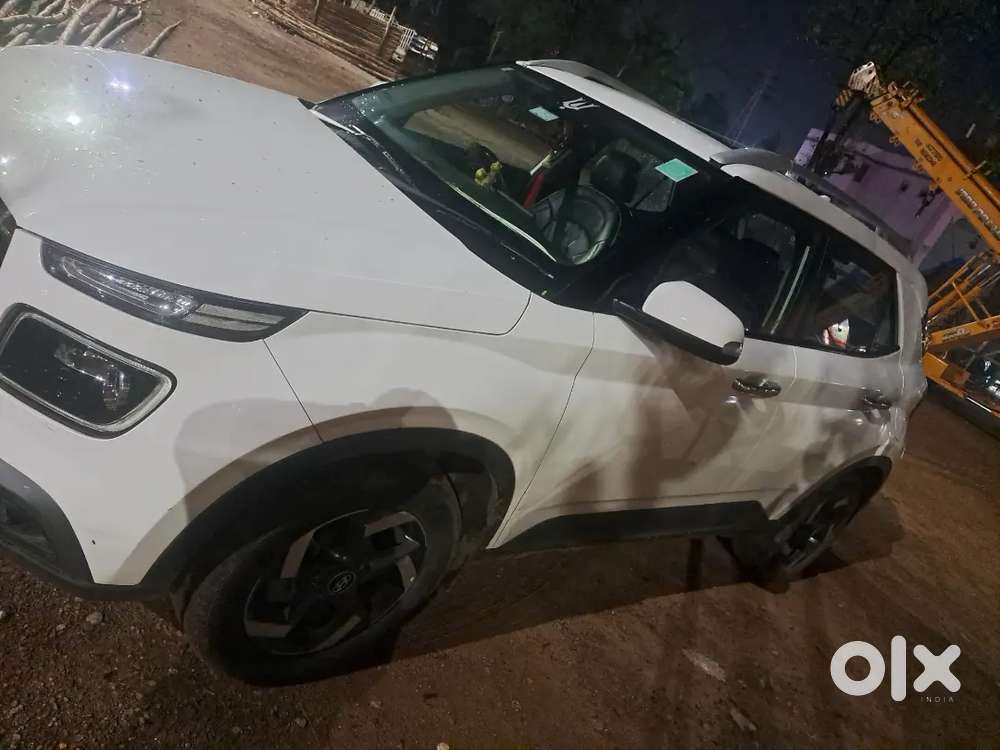 Hyundai Venue 2020 Diesel 104000 Km Driven