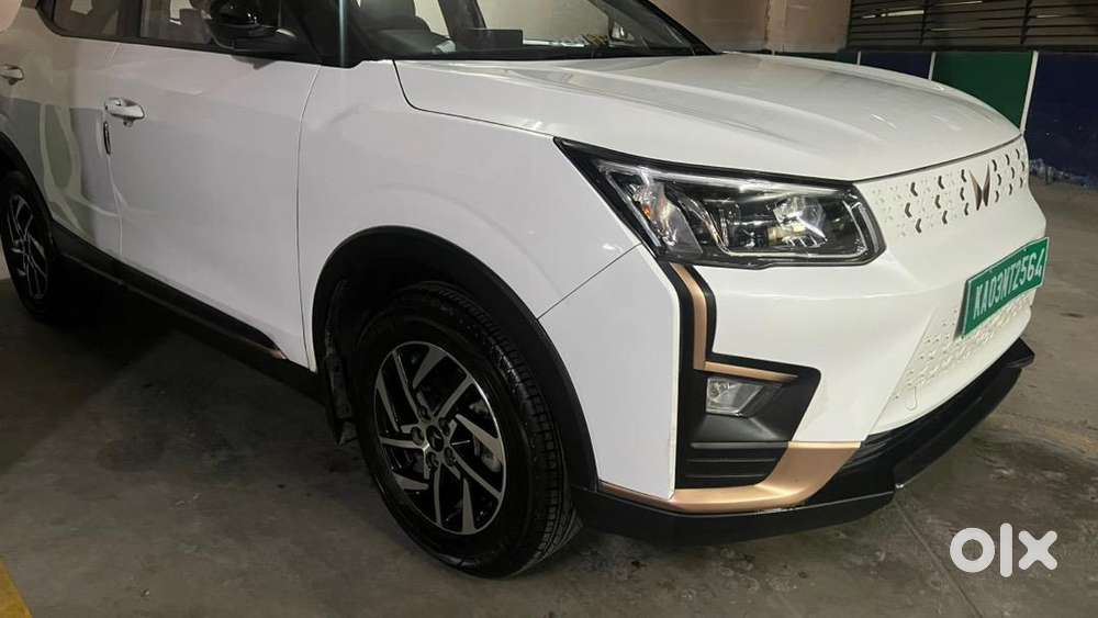 Mahindra Xuv400 2024 Electric Well Maintained
