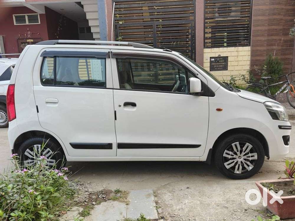 Maruti Suzuki Wagon R 1.0 2010-2019 Vxi (o), 2016, Petrol