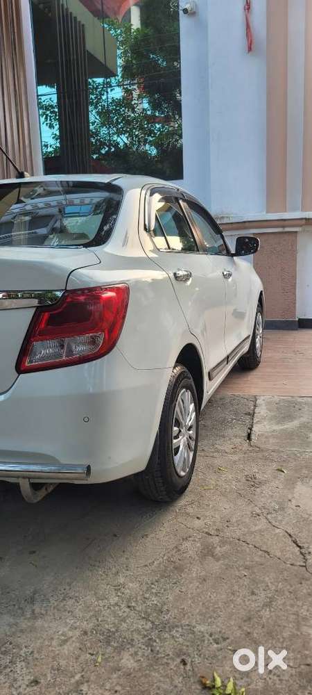 Maruti Suzuki Dzire 1.2 Vxi, 2024, Petrol