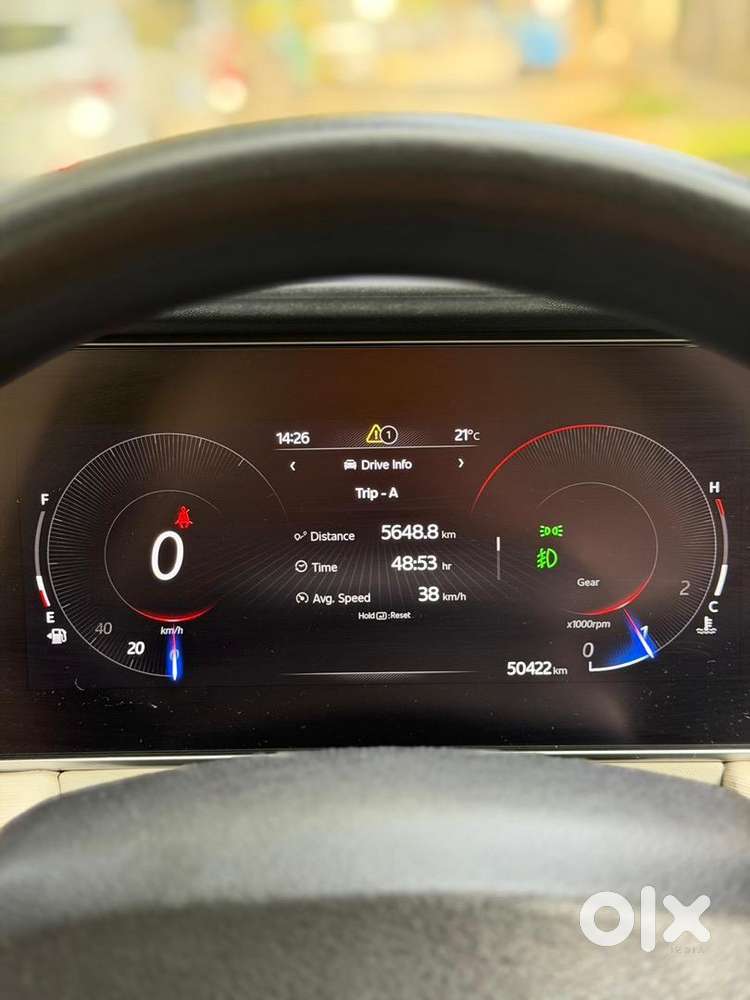 2024 Mahindra Xuv 700 Diesel Manual - 5 Seater