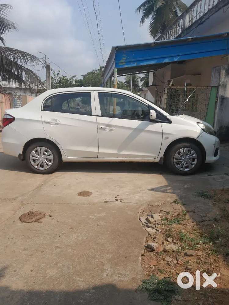 Honda Amaze 2017 Diesel 138000 Km Driven Well Maintained