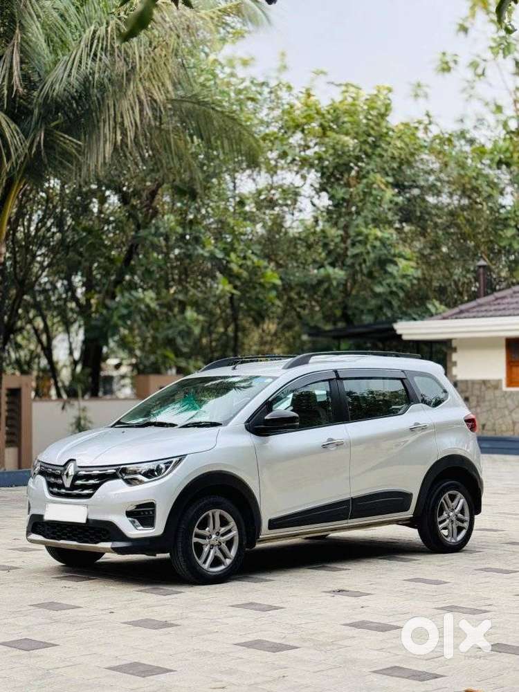 Renault Triber Rxz, 2024, Petrol