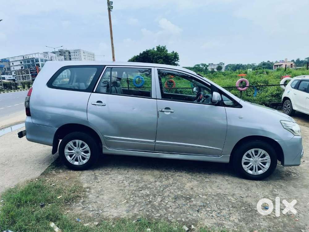 Toyota Innova 2.5 G (diesel) 8 Seater, 2016, Diesel