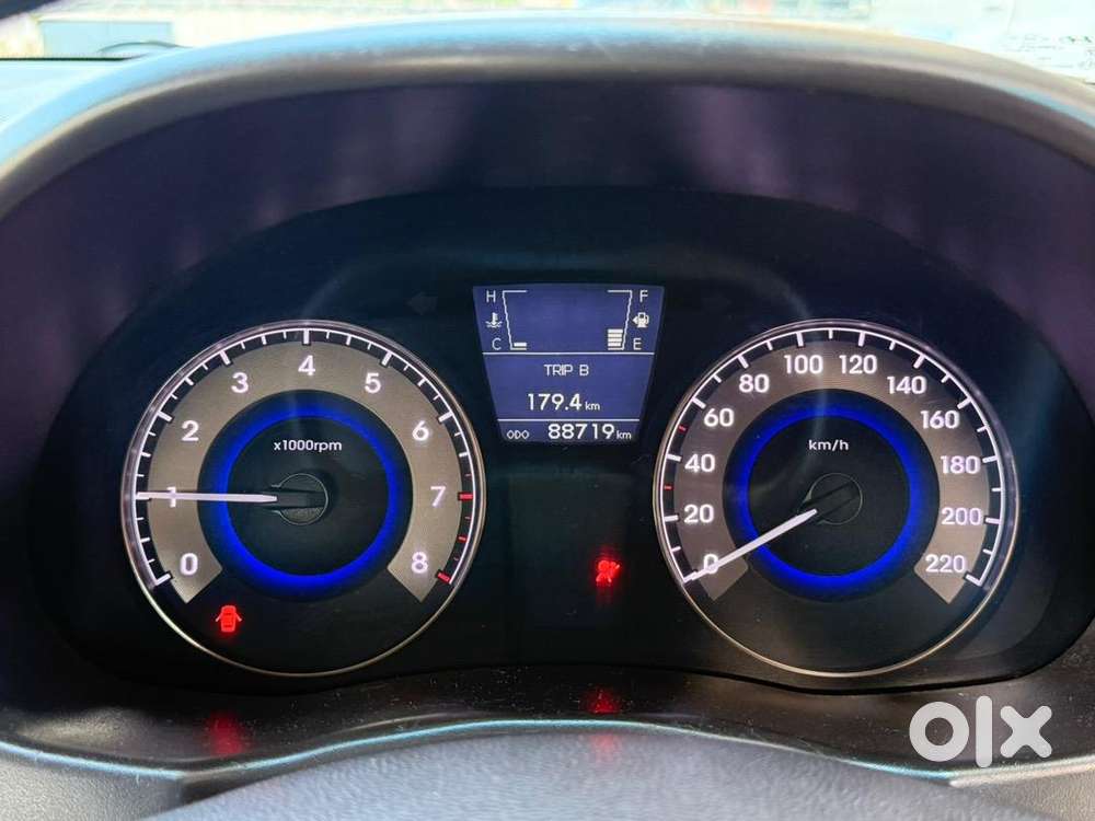 Hyundai Fluidic Verna 2012 Petrol 89k Km Driven Well Maintained