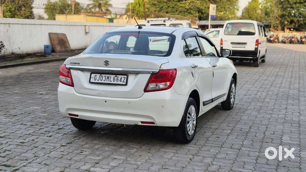 Maruti Suzuki Dzire 1.2 Vxi, 2022, Petrol