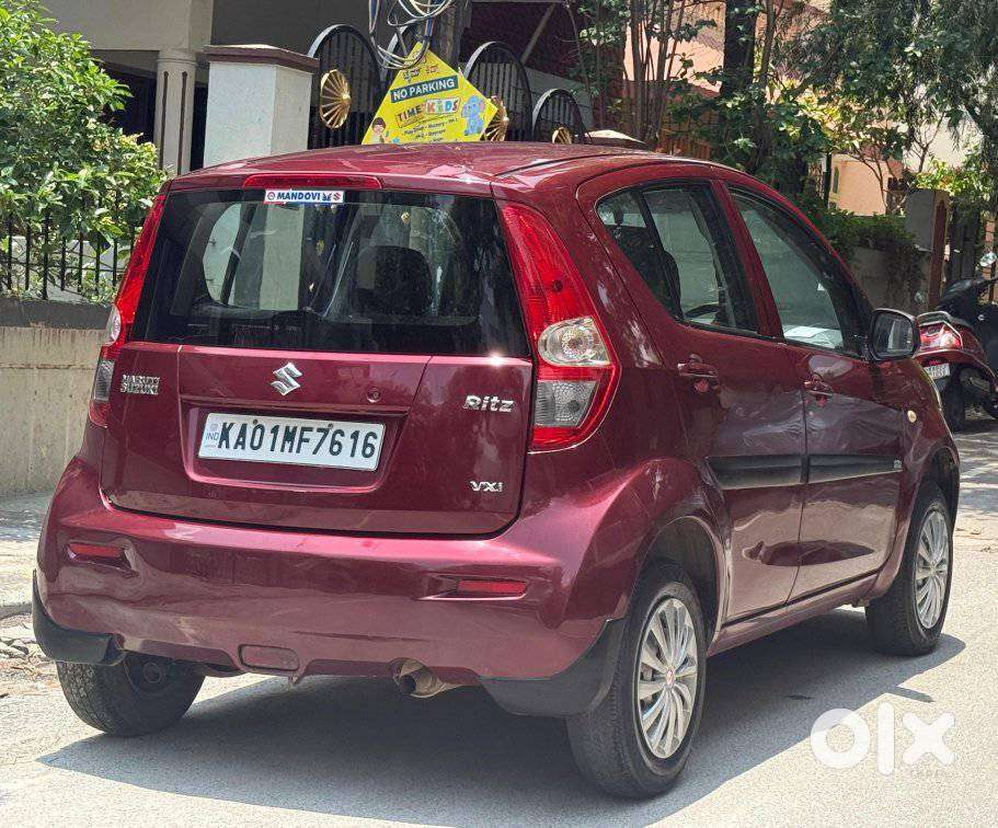 Maruti Suzuki Ritz Vxi, 2010, Petrol