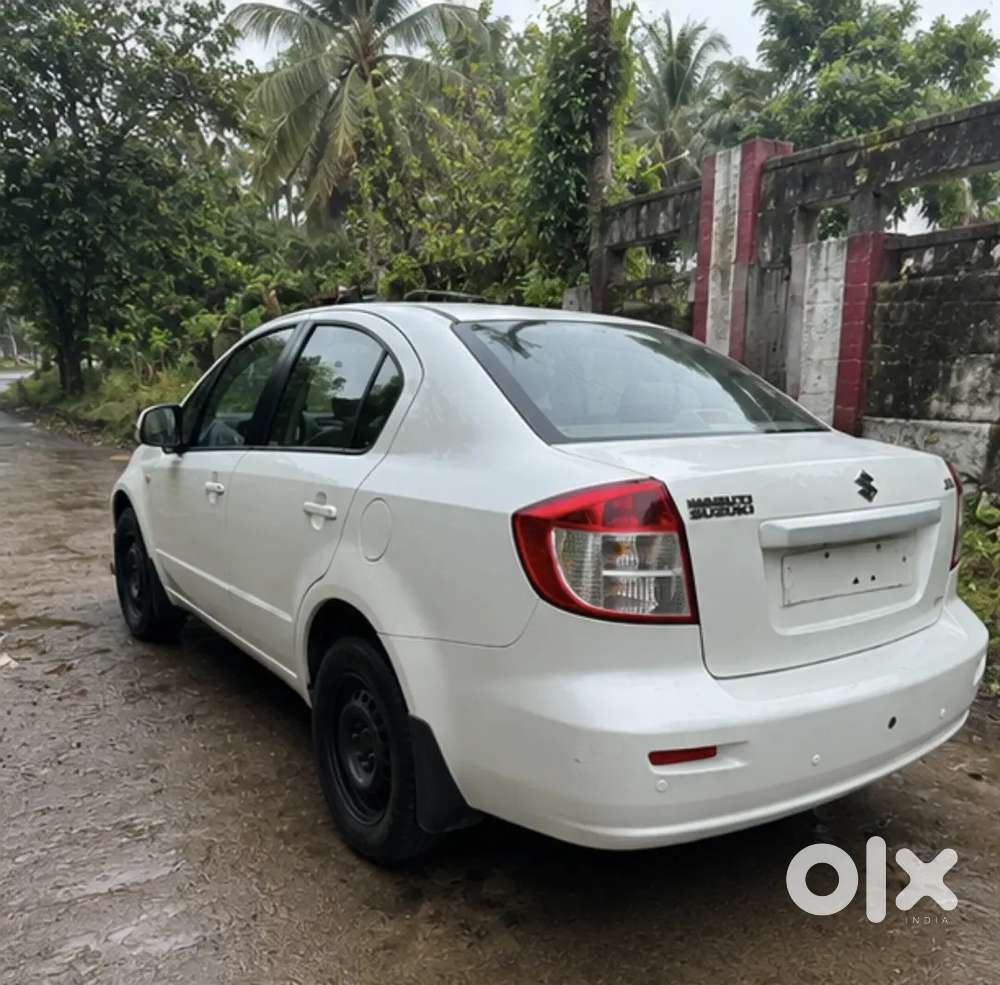 Maruti Suzuki Sx4 2010