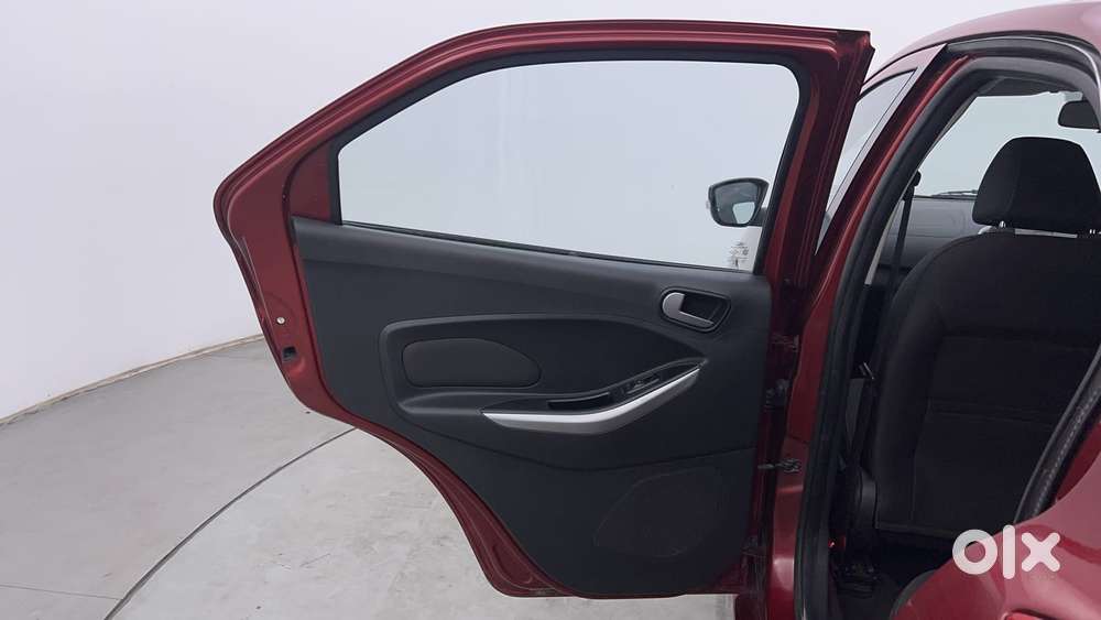 Ford Figo 2012-2015 Petrol Titanium, 2017, Petrol