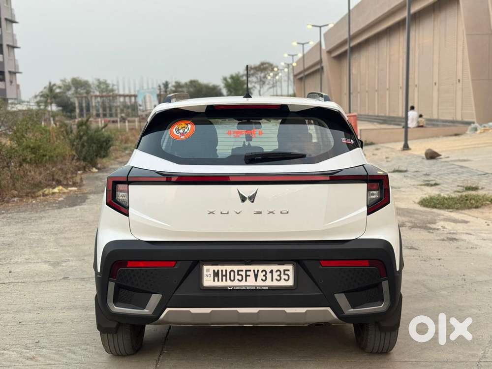 Mahindra Xuv 3xo Ax5 Ds Mt, 2025, Diesel